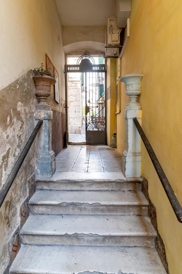 Vitelli Apartments And Rooms 斯普利特 外观 照片