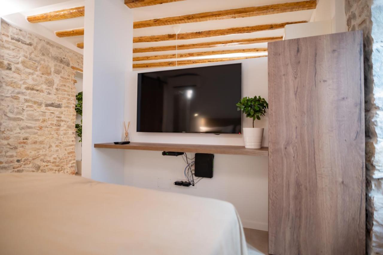 Vitelli Apartments And Rooms 斯普利特 外观 照片